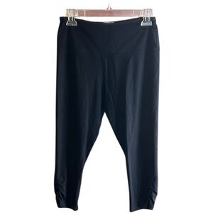Venezia-Milano Petites black capri length rayon nylon spandex workout pants  PL